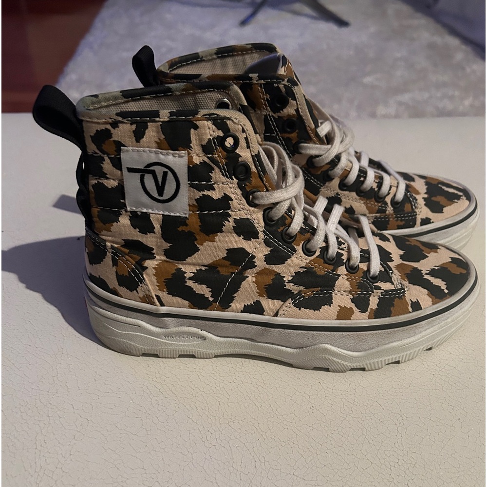 Vans platform leopard sneakers